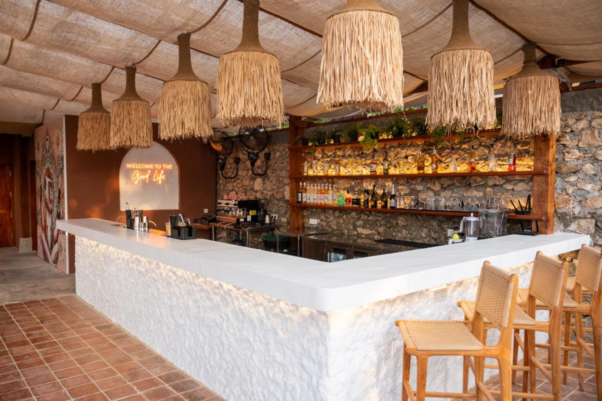 Mad Monkey Nusa Lembongan エクステリア 写真